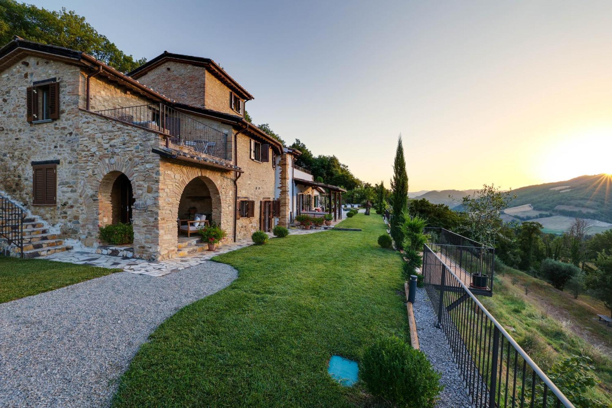 Villa Destino Italy, Umbria Tuscany Boarder Montone  Exterior photo