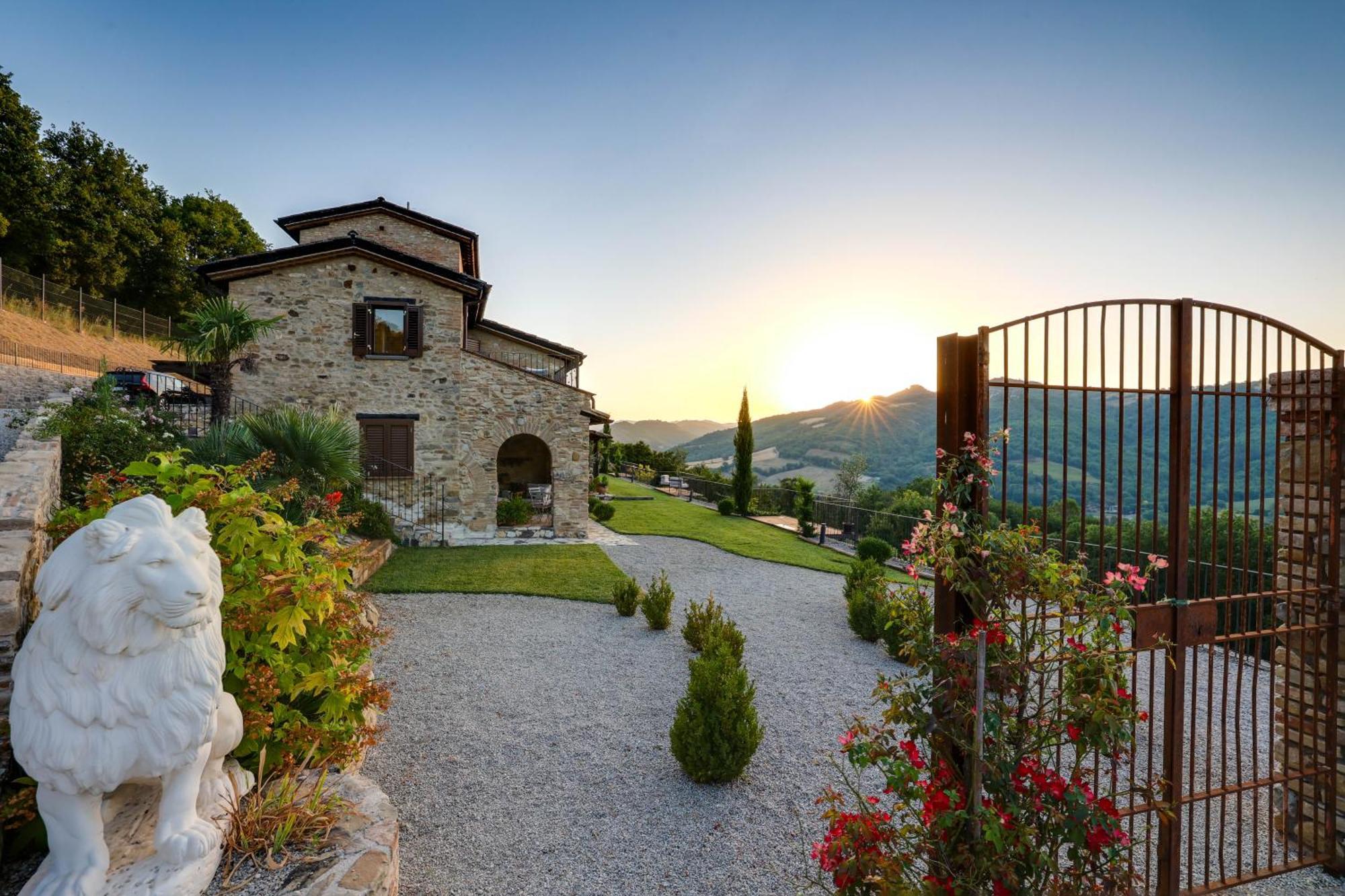 Villa Destino Italy, Umbria Tuscany Boarder Montone  Exterior photo