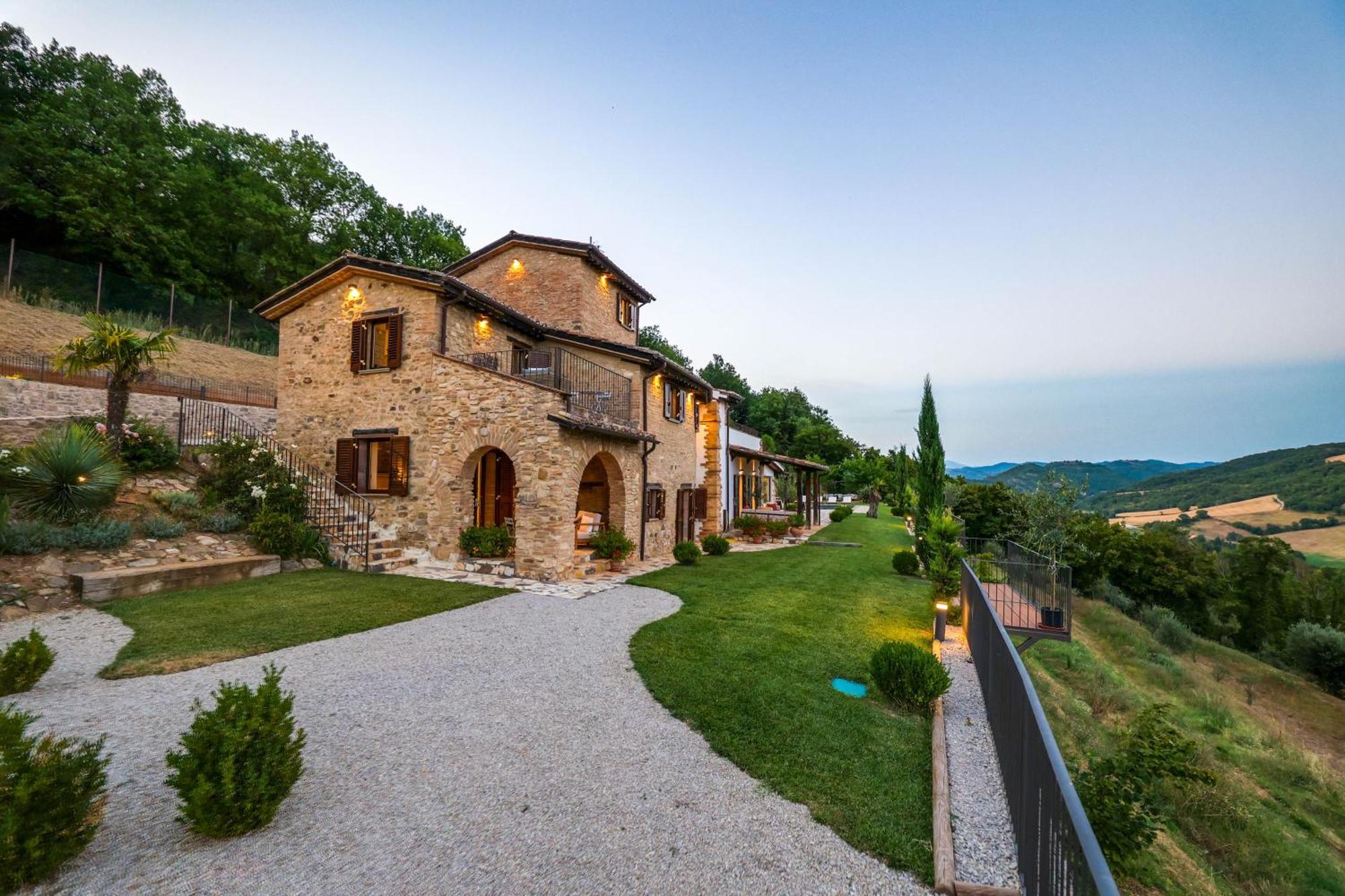 Villa Destino Italy, Umbria Tuscany Boarder Montone  Exterior photo